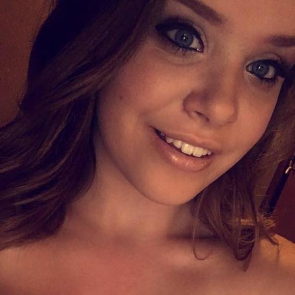 Meet your Posher, Amber - Picture 1 of 1